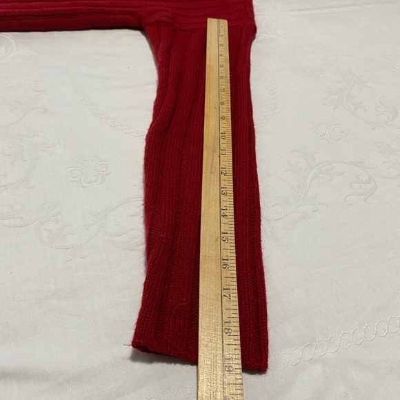 Lord & Taylor Long Sleeve Women's Red Turtleneck Ribbed Sweater Size Small‎ - Picture 7 of 8